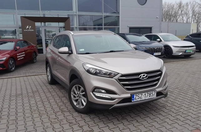 Hyundai Tucson cena 69900 przebieg: 120000, rok produkcji 2016 z Słupsk małe 172